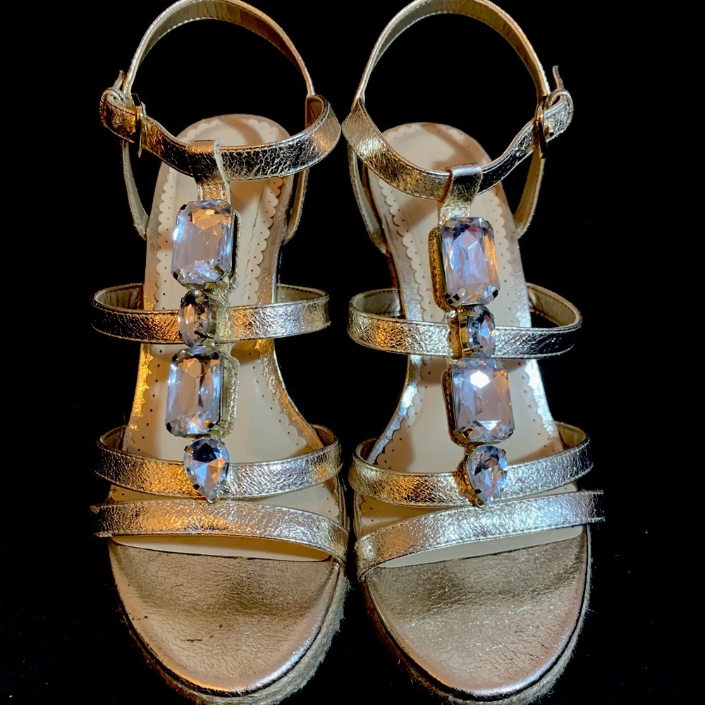 Kelly & Katie Gold Wedges